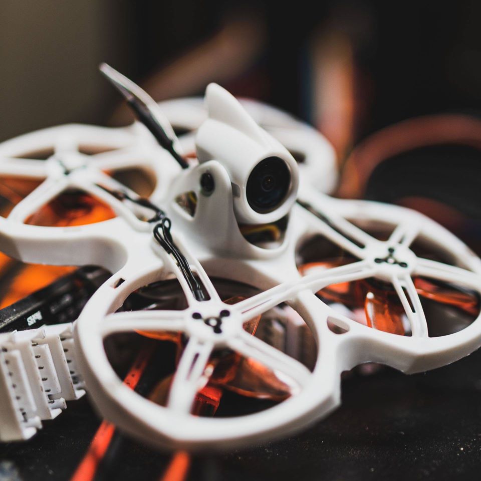 Emax Tinyhawk II 2 RTF dronów  – Fpv Drone Goggles recenzja i cena